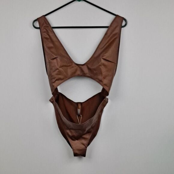 Skims ladies Cut out Wet Jersey Bodysuit NWT - Picture 1 of 8